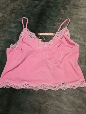 SKIMS Bubblegum Tonal Lace Cami - Pink